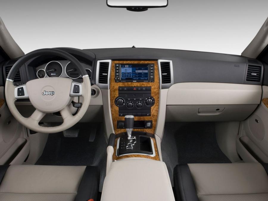  Jeep Grand Cherokee 2008 года  (US) (фото 3 из 32)